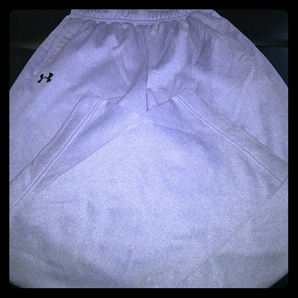 Boys sz xl under armour sweats